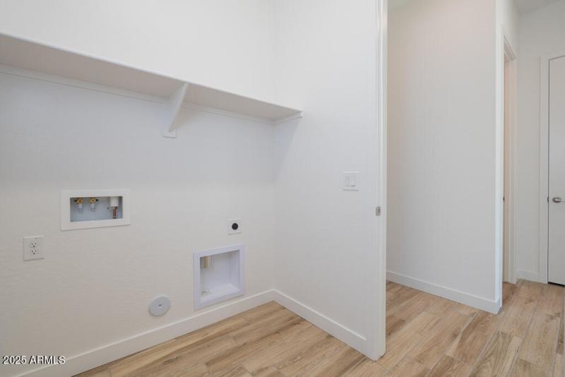 Tri Pointe Homes - Soleo 323 - Laundry -