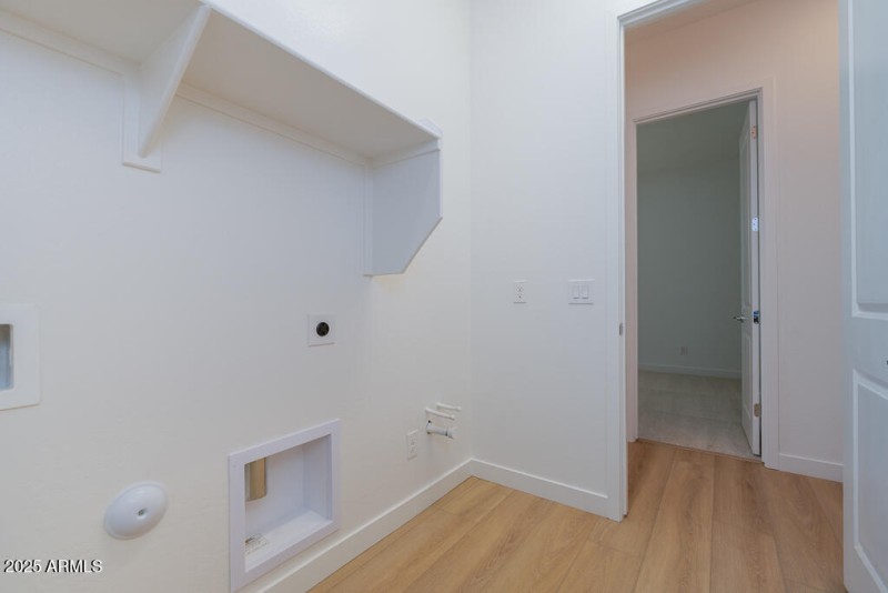 Tri Pointe Homes - Soleo 324 - Laundry -