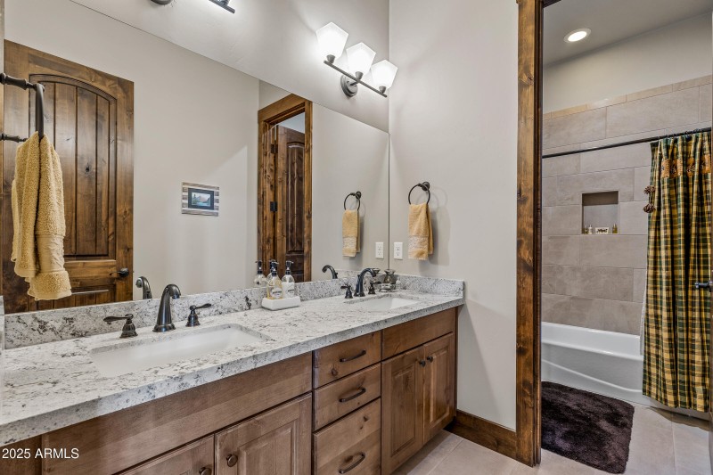 4445 W Arabian Trl-35