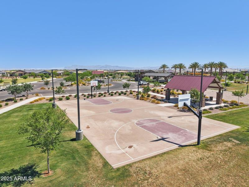 47-web-or-mls-133998 --1705-947