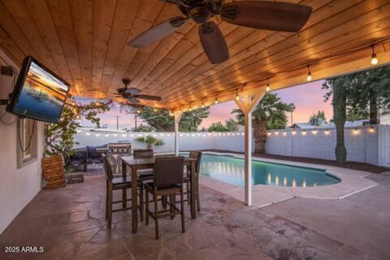 aefc51ae-d591-478e-871f-f94d0b4c96db