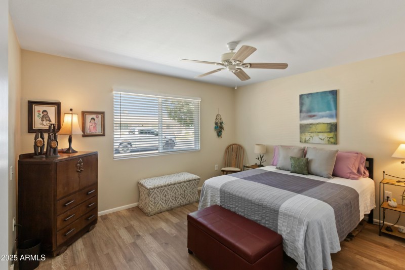 13807 N Garden Court Dr-18