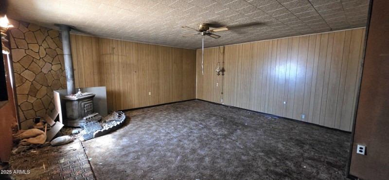 219 North Ford Street