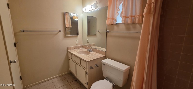 219 North Ford Street