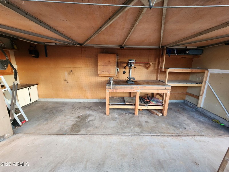 8059251855520133025garage