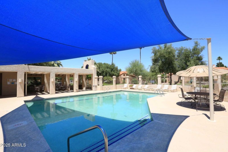 Casa Del Cielo-Community Pool2