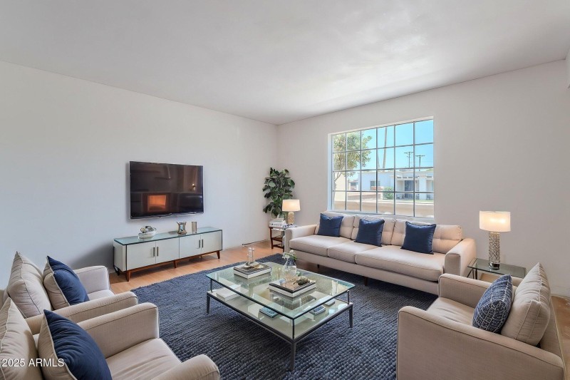 12-web-or-mls-Hobson Plaza-11 virtually