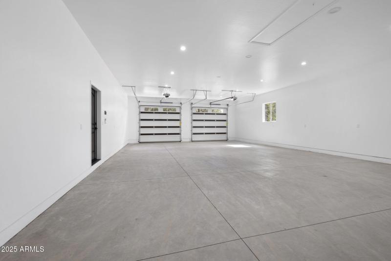 1-web-or-mls-FA9A2084