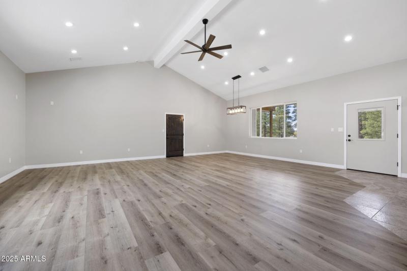 5-web-or-mls-FA9A2114