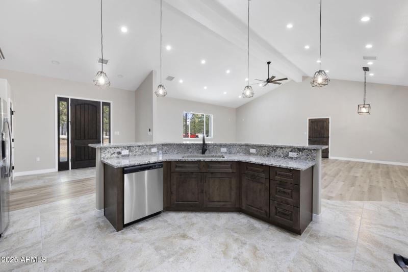 7-web-or-mls-FA9A2134