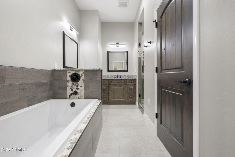 18-web-or-mls-FA9A2209