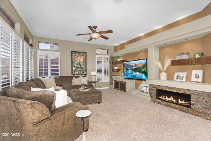 006_11-web-or-mls-6_237