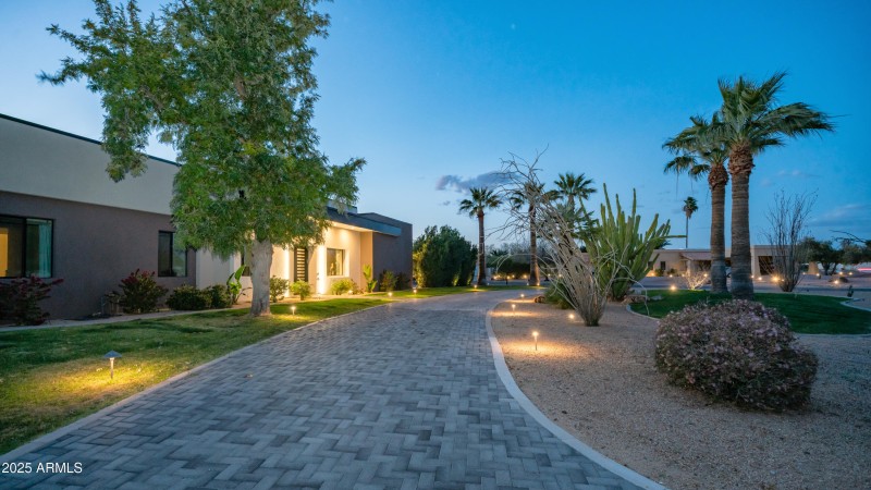 7417 E Paradise Dr Exterior Photos-40