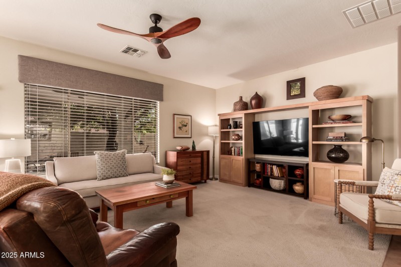 12 - Desert Honeysuckle