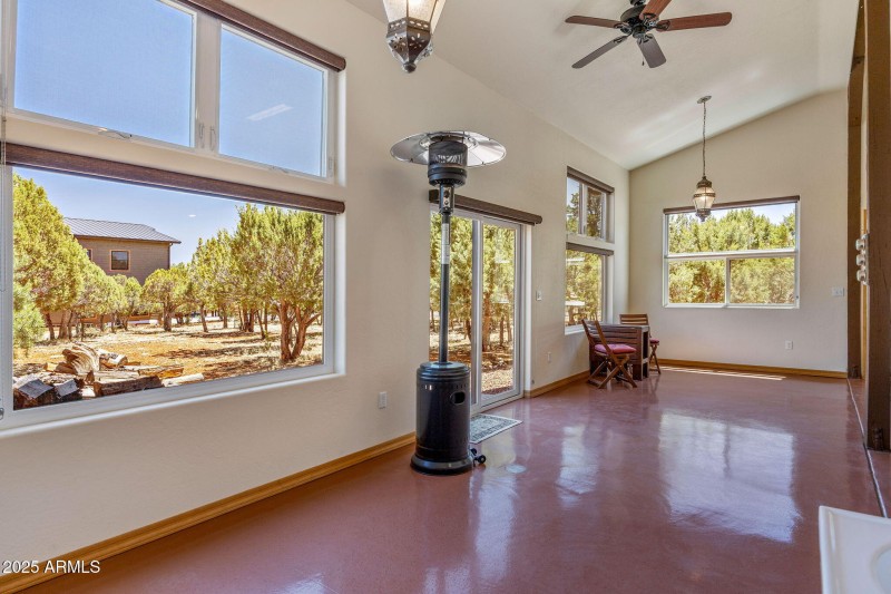 2335VoyagerCir-Overgaard-AZ-10