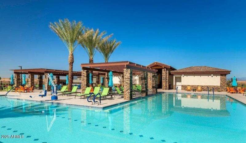 041 Pool at Heritage Asante