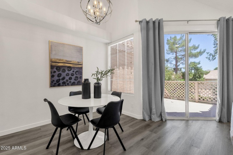 13-web-or-mls-1633-e-lakeside-dr-127