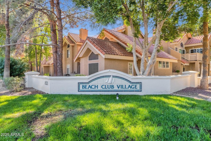 38-web-or-mls-1633-e-lakeside-dr-127