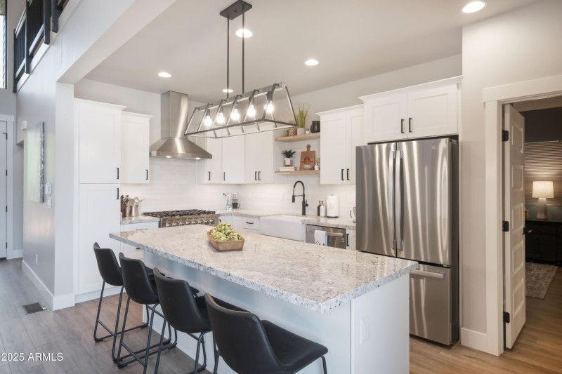 Kitchen_Trendy Pine LodgeHR