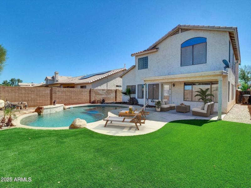 20250510031337389741000000-o_staged