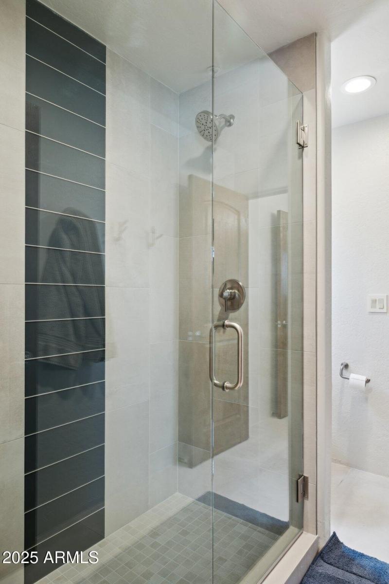 34-web-or-mls-24200-n-alma-school-rd-7