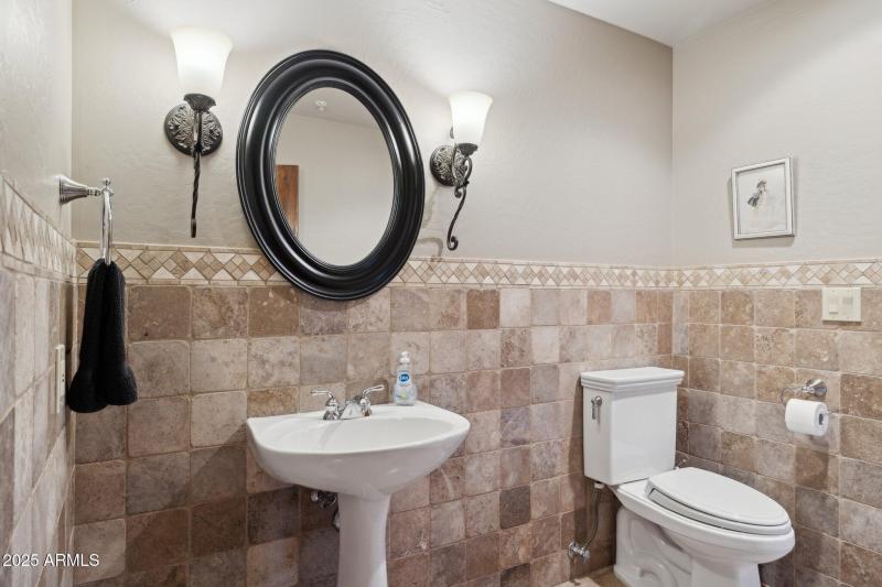 39-web-or-mls-24200-n-alma-school-rd-7