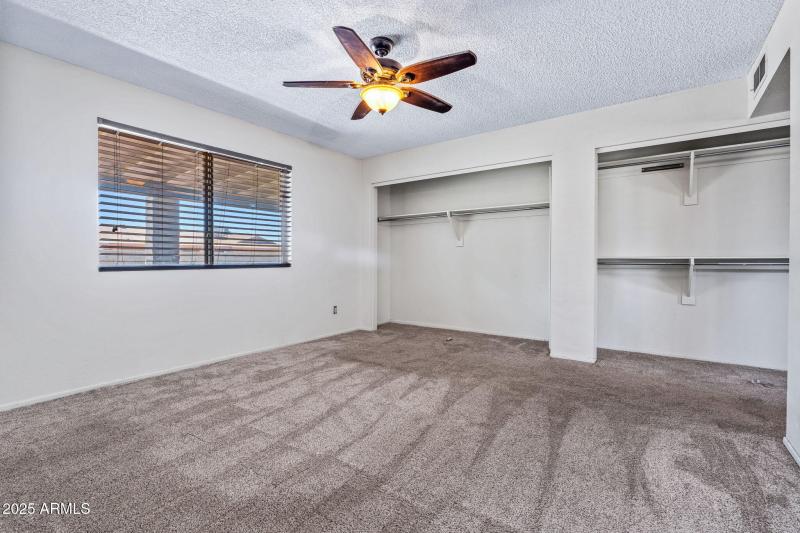 10-web-or-mls-3747 W Aire Libre Ave--6