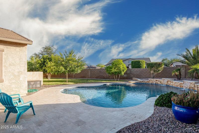 10-web-or-mls-_TMR6163