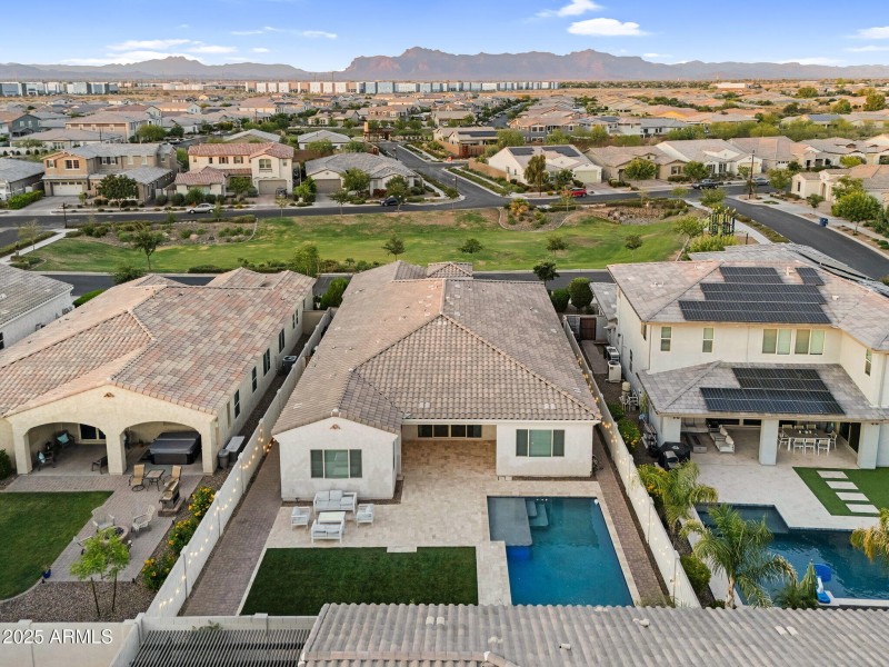 003_73-web-or-mls-dji_20250519201803_054