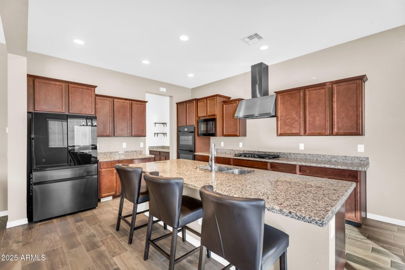 009_15-web-or-mls-16_243