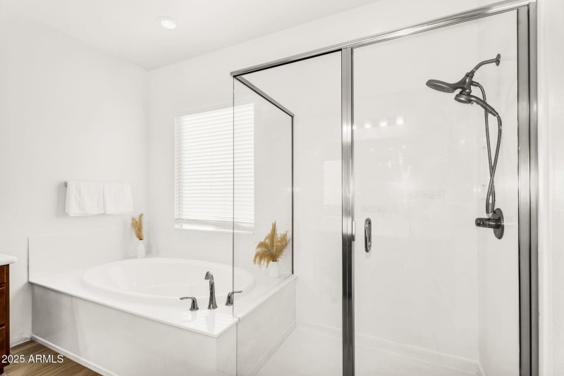 019_29-web-or-mls-27_811