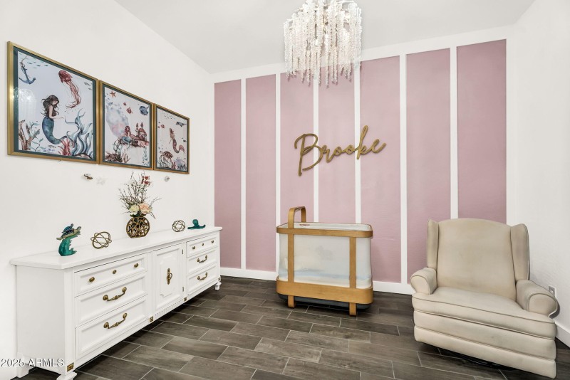 020_33-web-or-mls-13_859