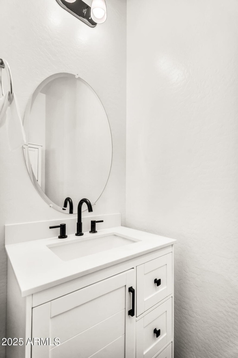 027_40-web-or-mls-38_262