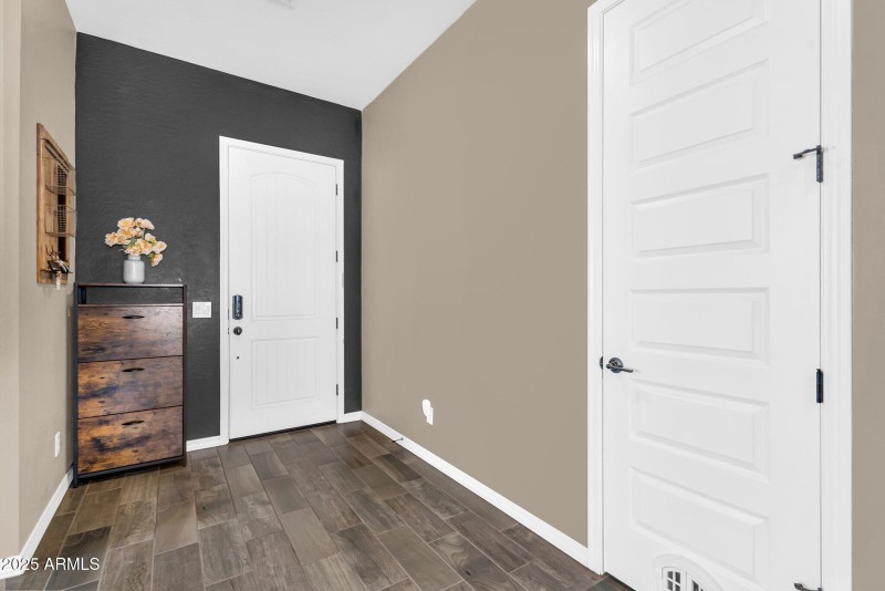 035_10-web-or-mls-12_823