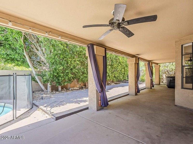 041_Covered Patio Area