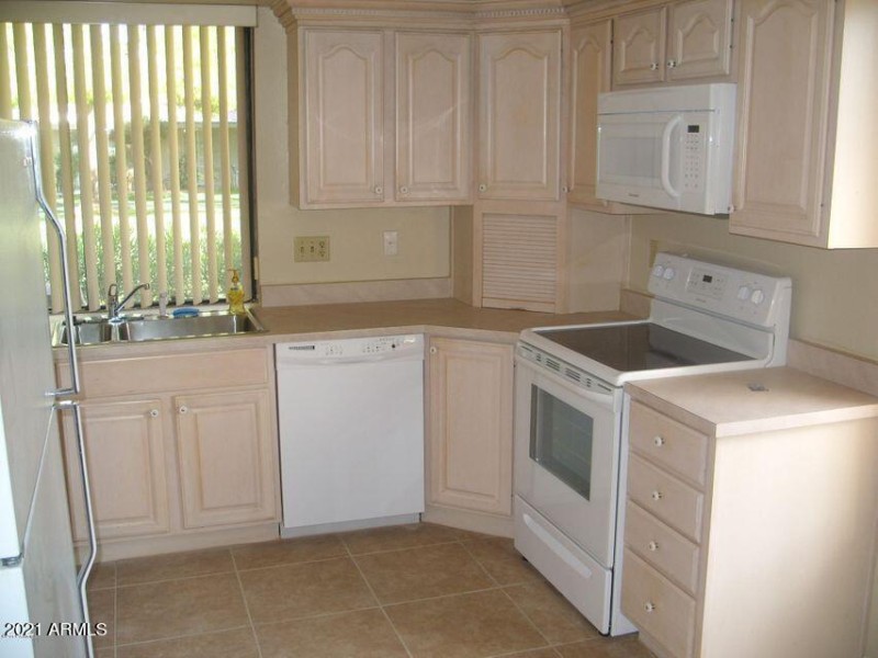 20141126225524857037000000-o