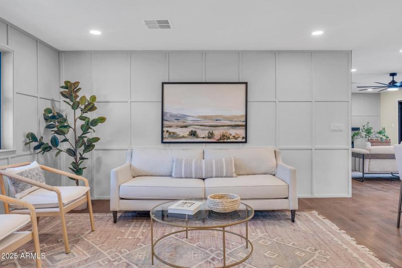 4910 E Shaw Butte Dr-8