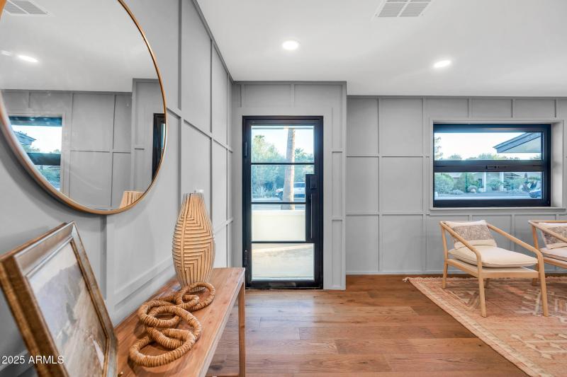 4910 E Shaw Butte Dr-10