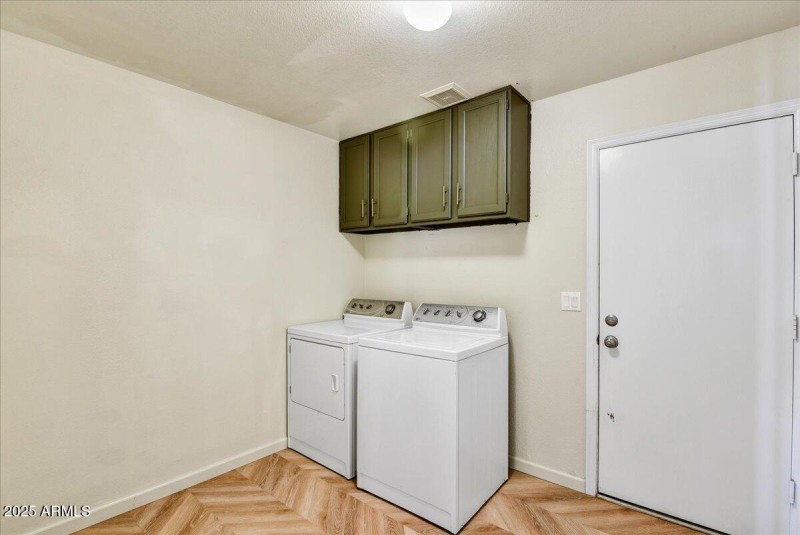 08-Laundry Room