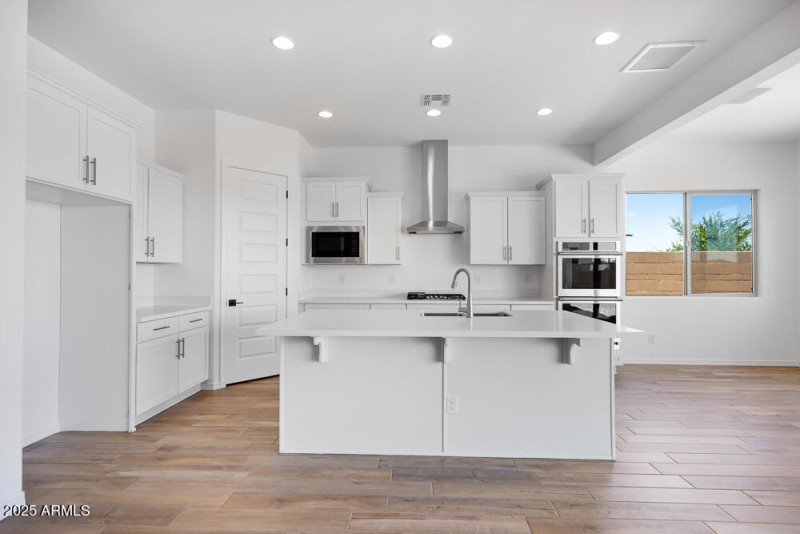 hj-az-phoenix-stonehaven-voyage-adelaide