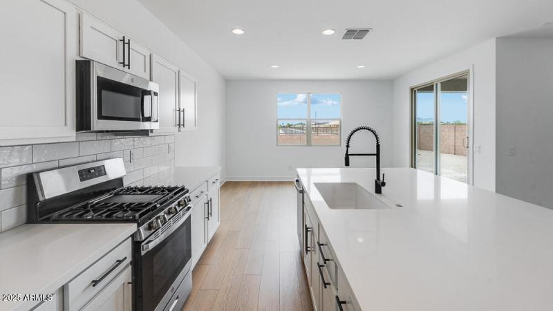 hj-az-phoenix-combs-ranch-discovery-sien