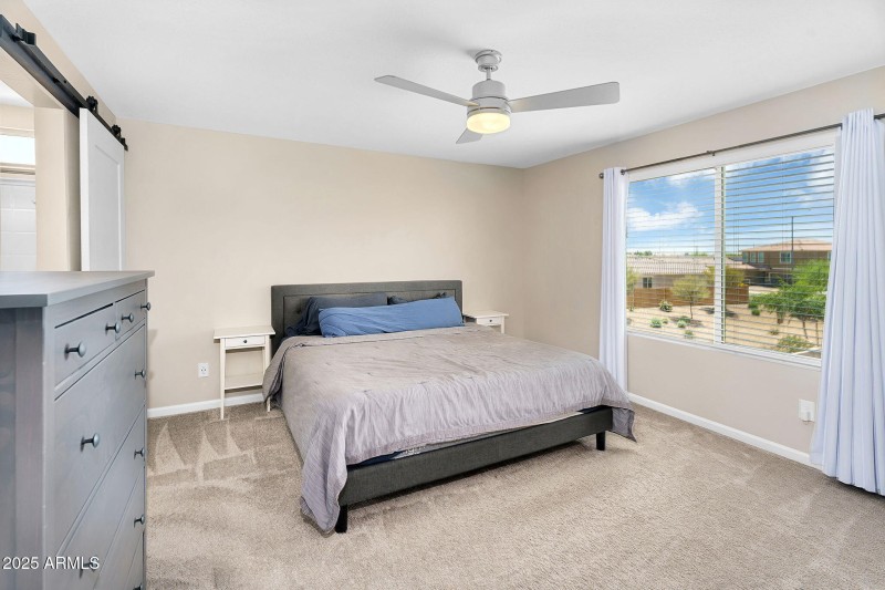 Primary Suite – A Spacious Retreat