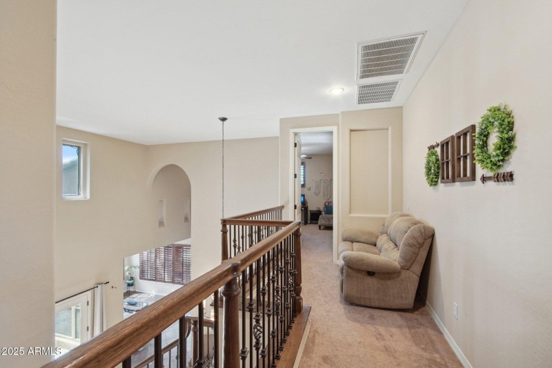 34-web-or-mls-W Las Cruces Dr-2305-032