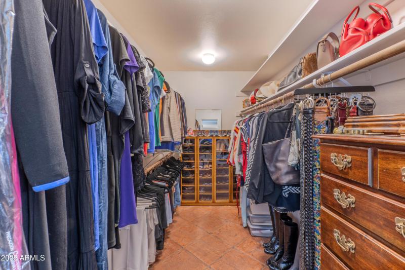Master walkin closet