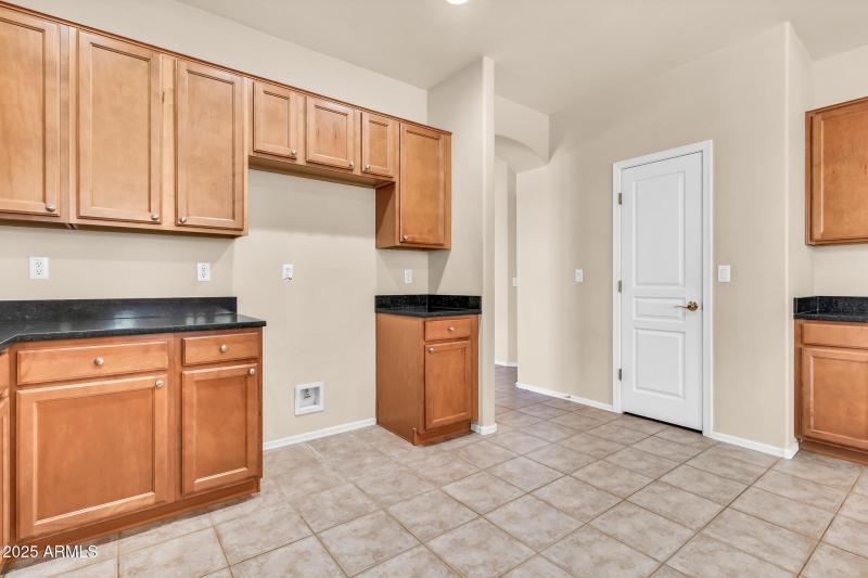 209 E Diamond Trl-17_(2048)