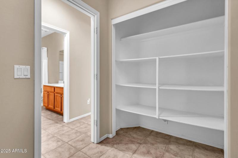 209 E Diamond Trl-30_(2048)