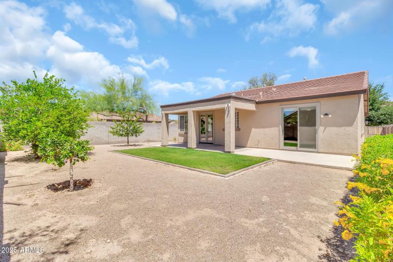 209 E Diamond Trl-41_(2048)