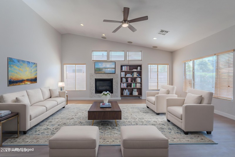 Colter-24 - Living Room - Standard - 0 (