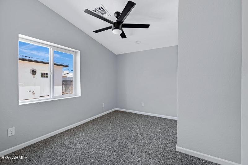 1804 E Pueblo Ave-14
