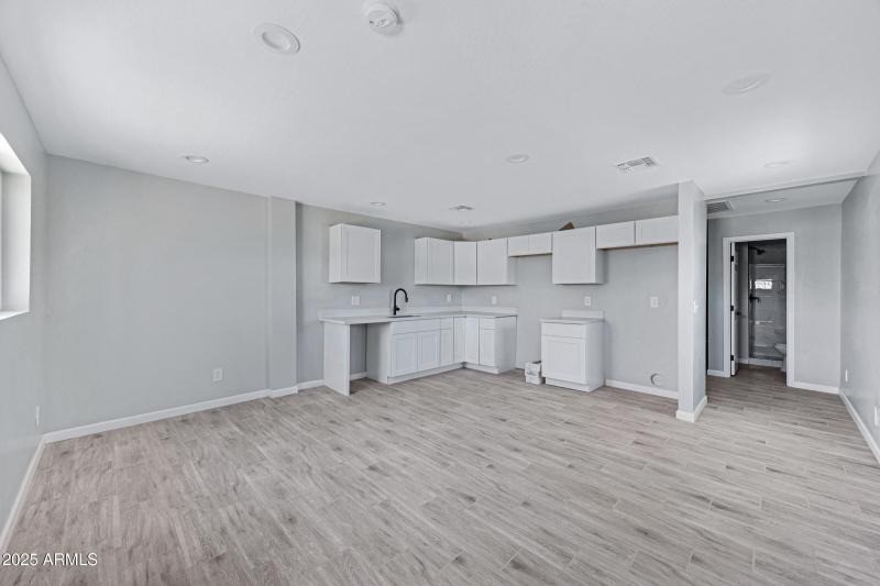 1804 E Pueblo Ave-24